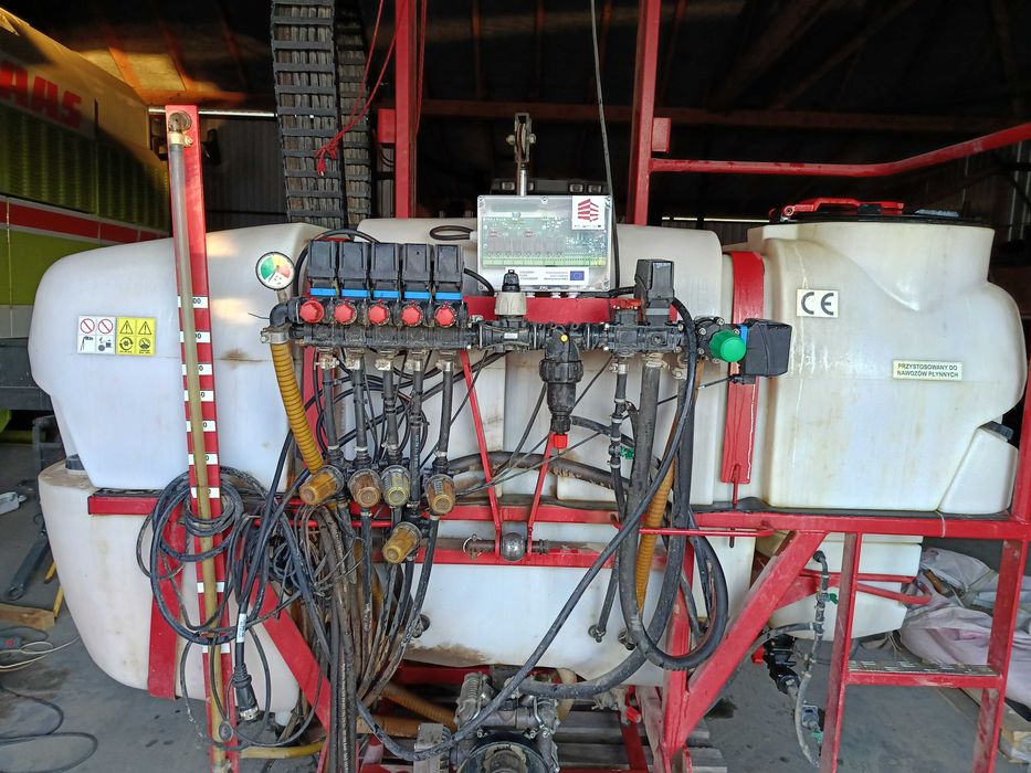 Opryskiwacz 1000 litrów   na Arag   Komputer 180S