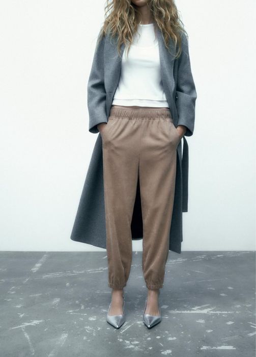 Zara spodnie sztuczny zamsz typu jogger z sieakami S 36 ściągacz camel