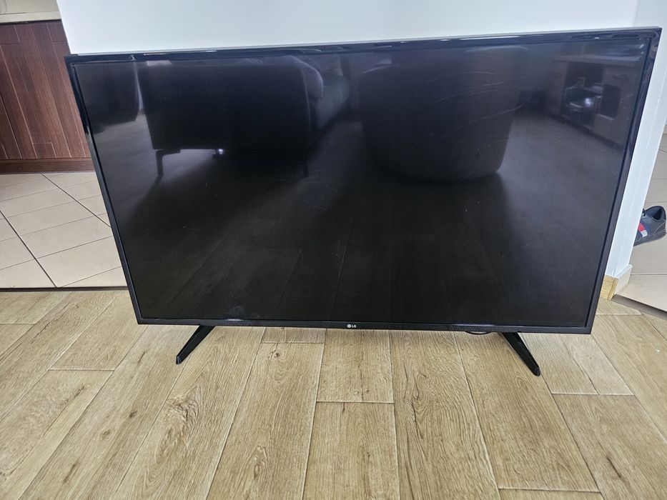 Telewizor 50 cali Smart TV LG 49LH570V wbudowany dekoder DVB-T