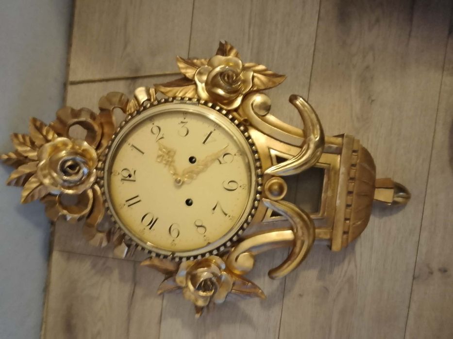Piękny zegar 100 % sprawny