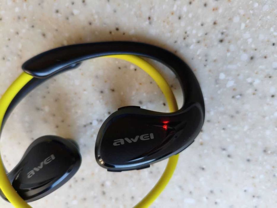 Спортивная  Bluetooth гарнитура Awei A880 pro
