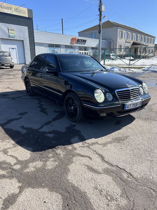 Mercedes Benz 210 4.3 газ бенз