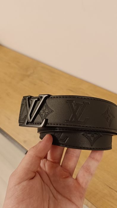 Czarny pasek lv 110cm