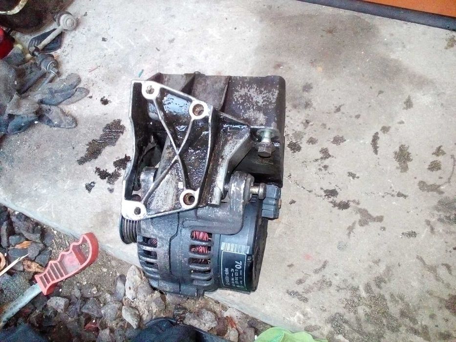 Генератор Bosch 0 123 310 023 1.3і Фієста Кур'єр Мк4 70A 96FB-10300-DD