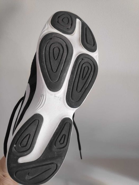 Ténis Nike Revolution 4, tamanho 39