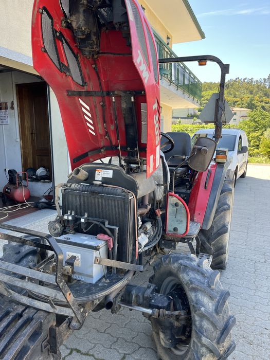 Vendo Trator TYM T303
