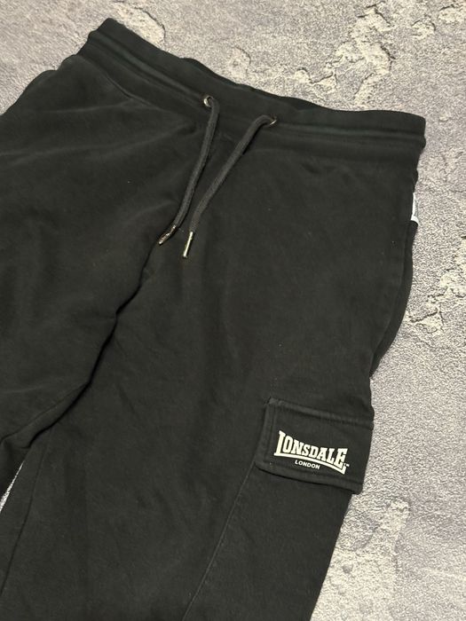 Спортивні котонові штани Lonsdale