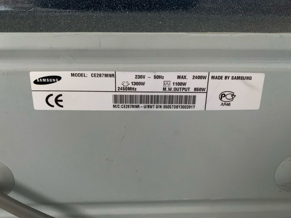 Мікрохвильова піч з грилем Samsung CE287MNR