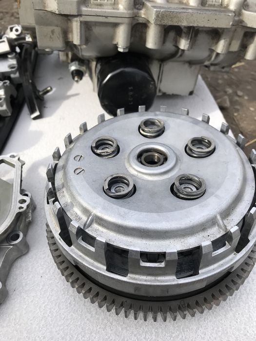 Продам мотор по запчастям kawasaki er6n