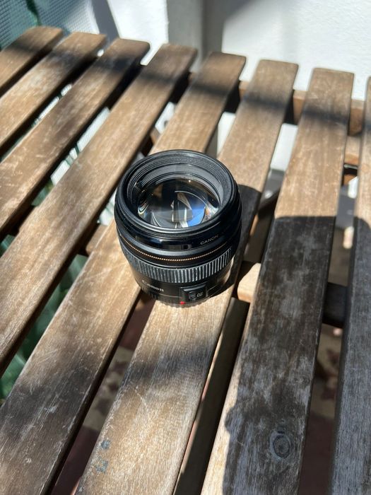 Objetiva Canon EF 85mm F1.8 USM