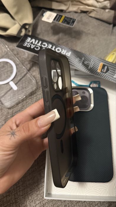 Чохол Iphone 16 pro