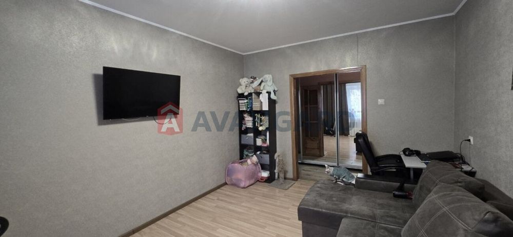 Продаж 3 кімнатної квартири у новому будинку, 2005 р.буд., кімнати окремі, кухня 10 кв.м.