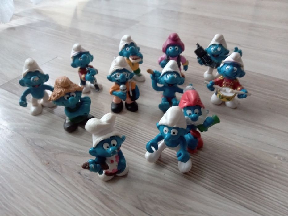 Smerfy figurki zestaw 12 sztuk ładne