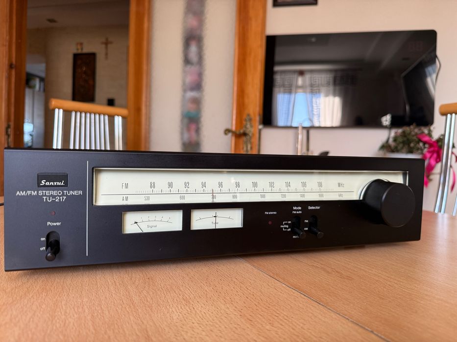 Sansui TU-217 Tuner