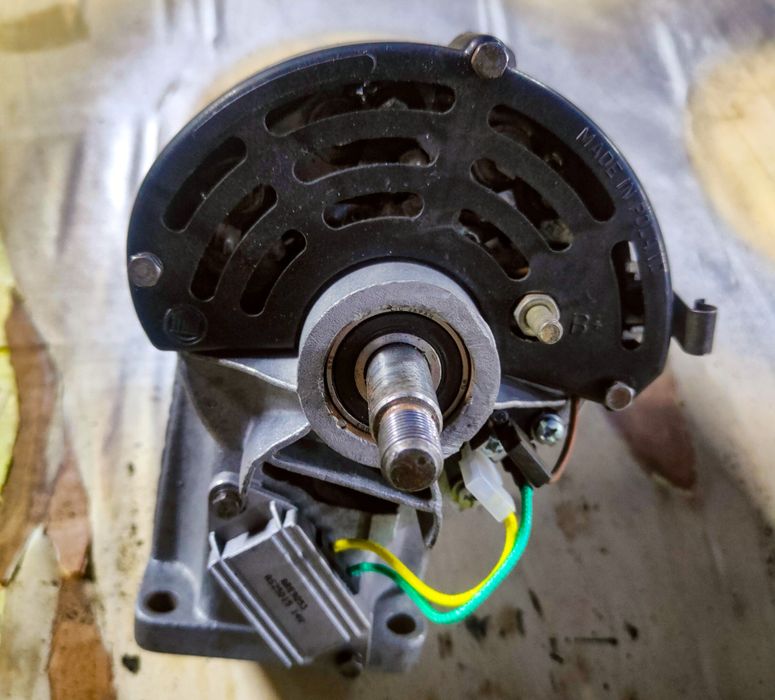 Alternator fiat 126p Maluch