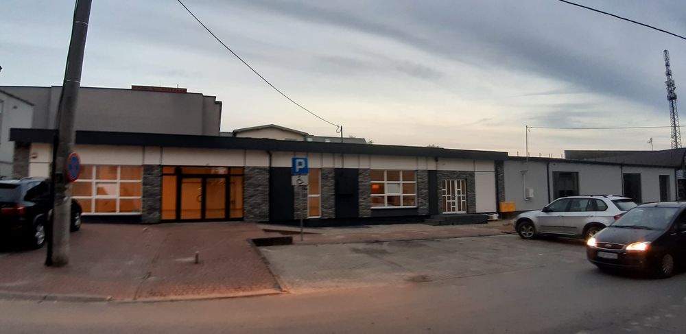Sprzedam lokal usługowo handlowy Opoczno  ul.piotrkowska 53 b