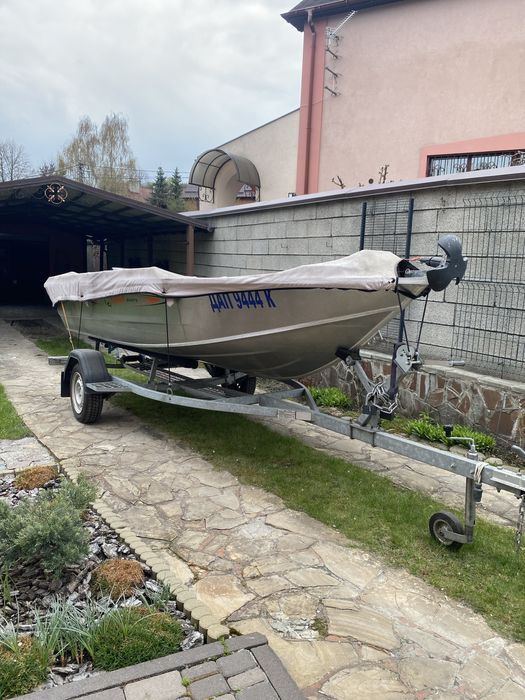 UMS  Tuna 410+лафет+лебідка+ехолот