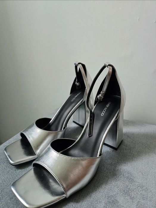 Obcasy, sandały, szpilki duży rozmiar (45, 46)