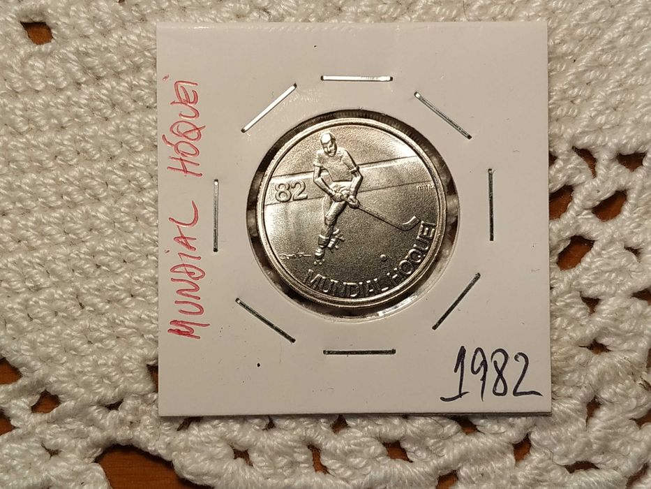 Portugal - 1982 5 Escudos Coin, Hockey World Championship
