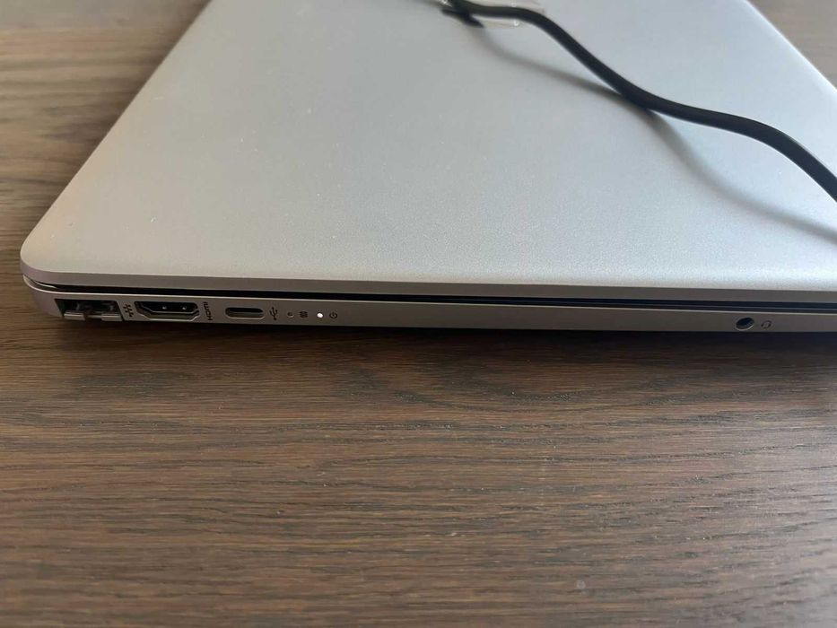 Ноутбук HP 15-dw3030ua