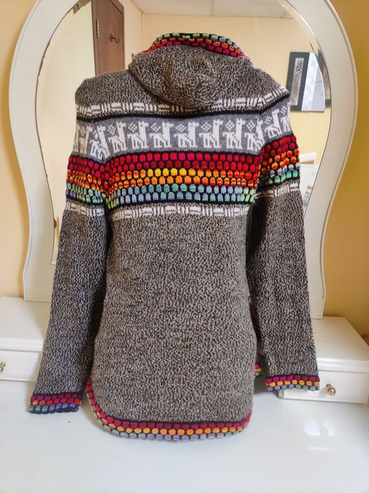 Casaco de lã de alpaca artesanal