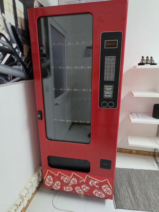 Maquina de vending com moedeiro