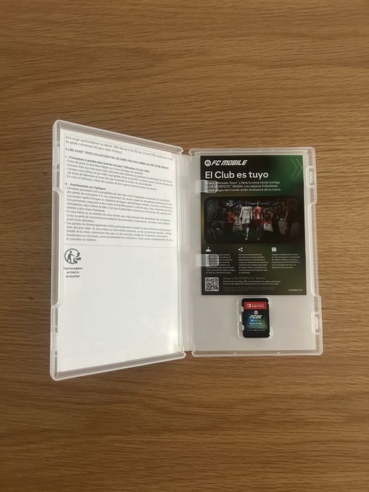 Pack Nintendo Switch (Como Nova) + Jogo EA Sports FC 26 + 2 Bolsas + Acessórios