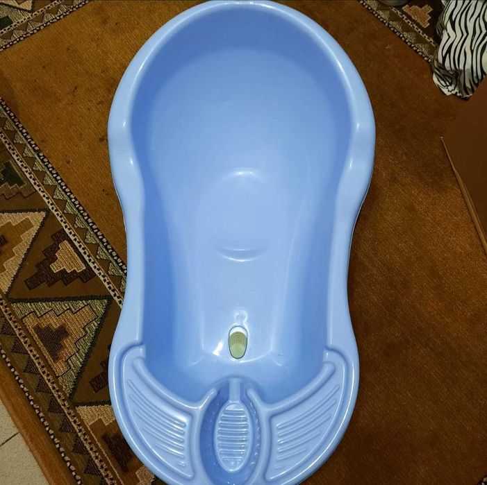 Banheira azul bebé