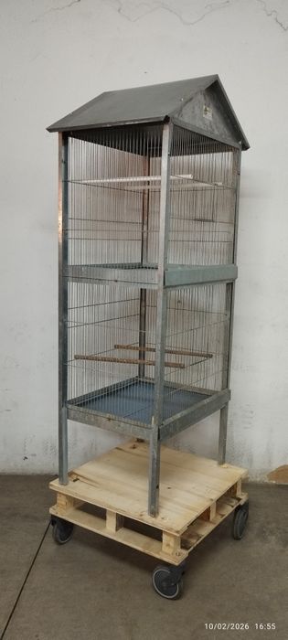 Gaiola de viveiro. 1,63x61x49. EM LOULÉ. Valor não negociável.