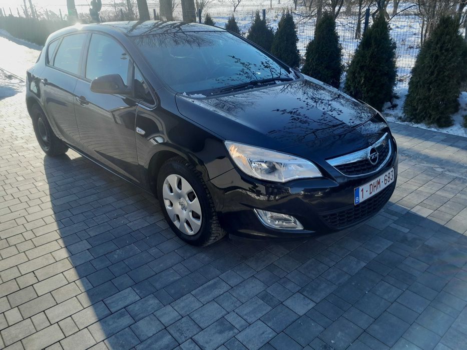 Astra j 2011 rok 1.4 benzyna 188tys.przebieg