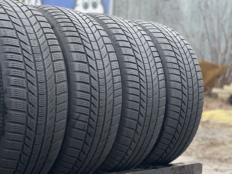 Шини Зимові 4шт 215/55 R17 Continental TS870P