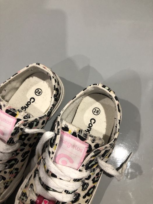 Vendo sapatilhas da marca conguito tamanho 28 em bom estado