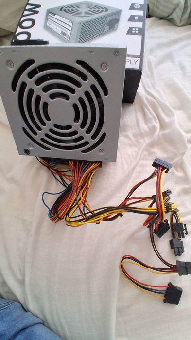 Fonte de alimentação ATX POWER SUPPLY 500W Nova nunca usada