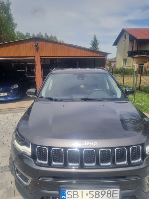 Samochód osobowy jeep compass