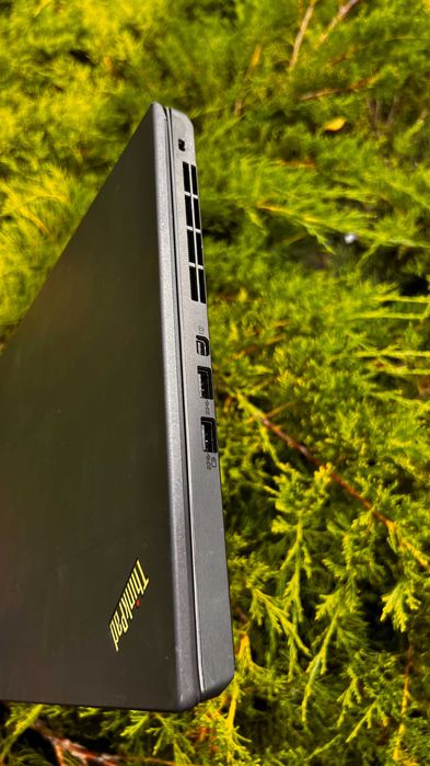 Lenovo ThinkPad T560 i5-6300U 8GB DDR3 Без SSD 15.6"