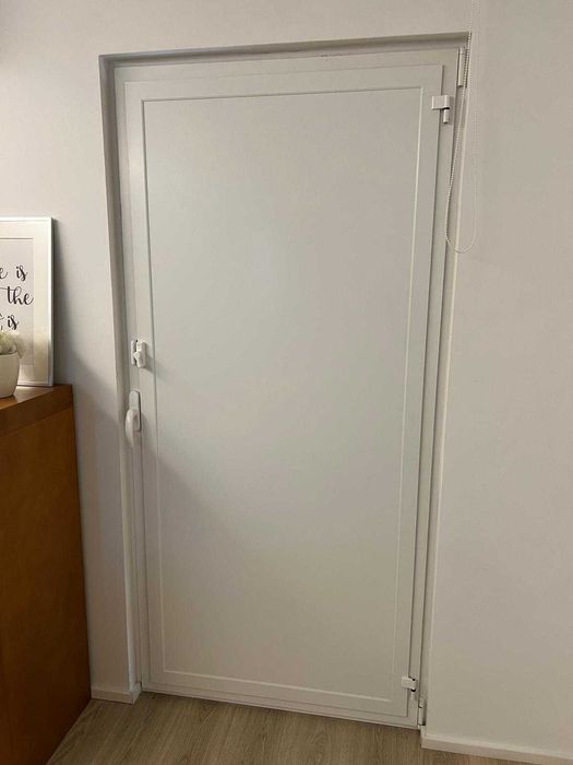 Vende-se Veda-luz/Portada Interior em Alumínio - Portas e Janelas