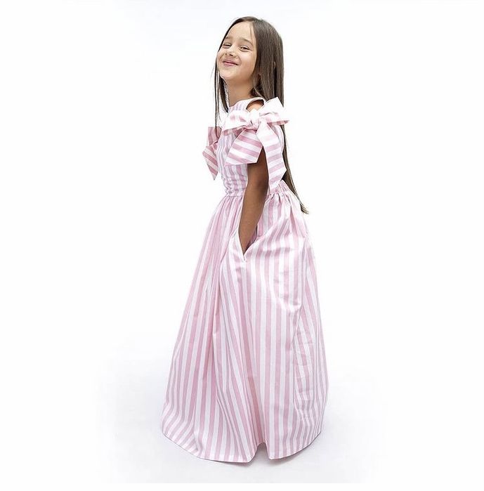 Шикарне плаття на дівчинку 6-8 рочків