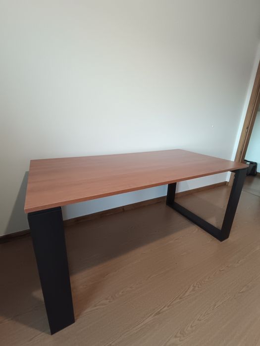 Secretária 160 cm – Como Nova – Estilo Moderno