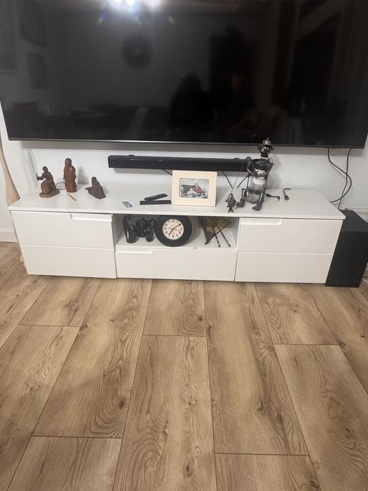 Szafka pod telewizor