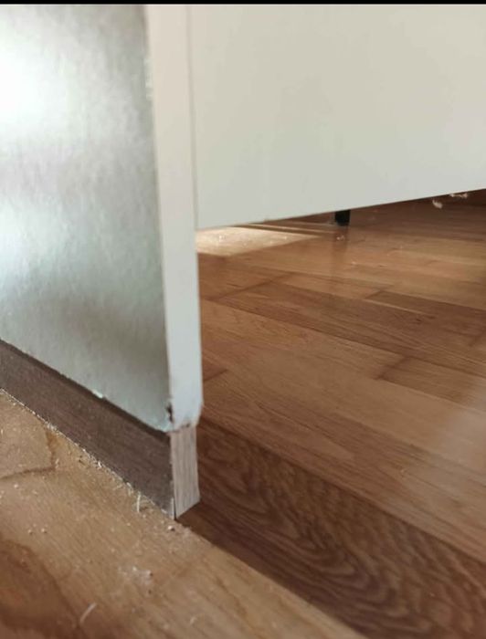 Cama de casal + estrado + 2 mesas cabeceira