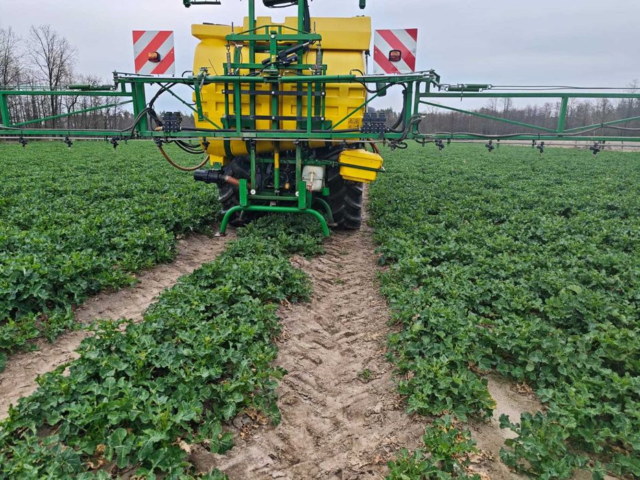 Opryskiwacz john deere 410