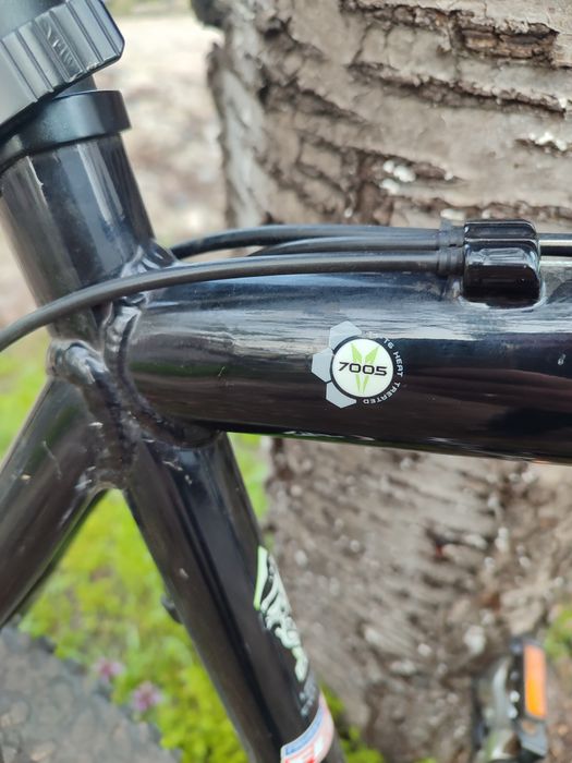 Продам велосипед, рама алюміній.