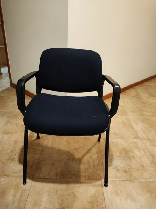 Cadeira escritório estofada