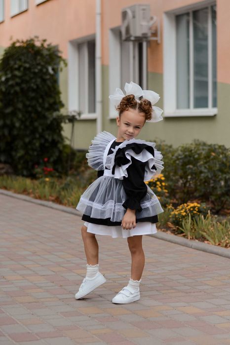 Продам шкільну форму