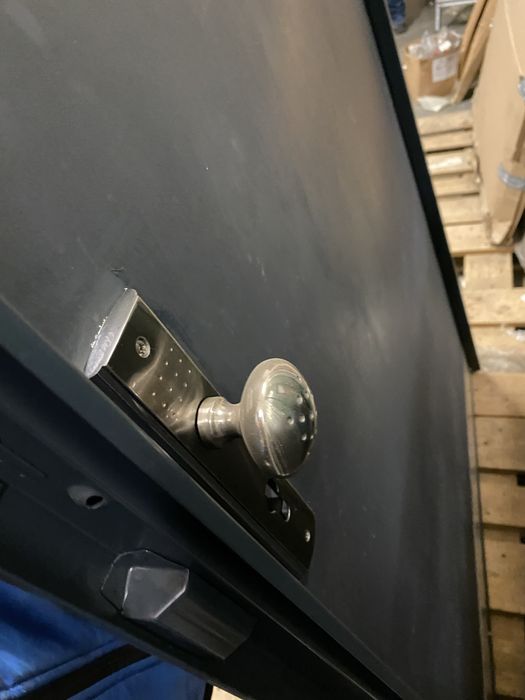 Drzwi techniczne 90 lewe  z bulajem