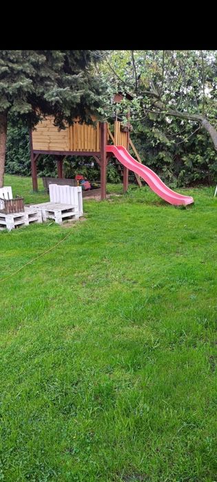 Ogrodowy domek drewniany dla dzieci