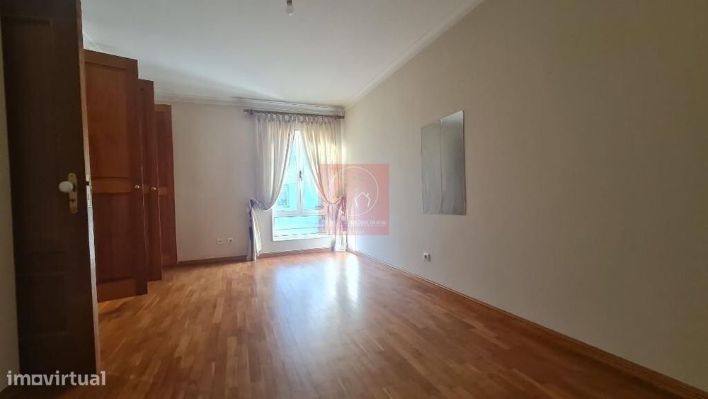 Venda Apartamento — Viana Do Castelo (Santa Maria Maior E Monserrate) E Meadela, Viana do Castelo