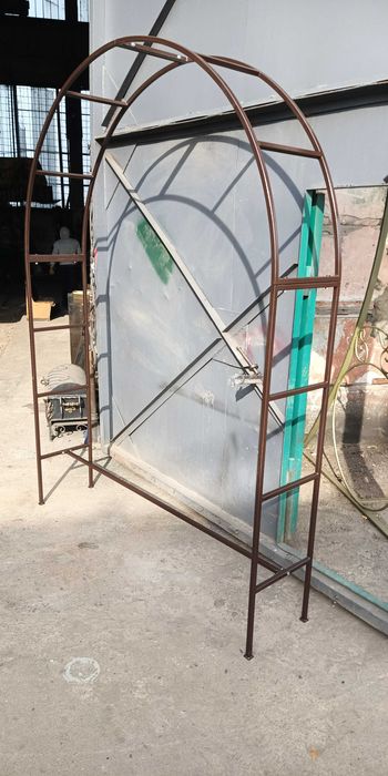 Є В НАЯВНОСТІ  Арки арка для роз та плетущих квітів