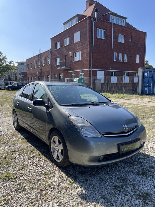Toyota Prius 1.5b//77 KM//HYBRYDA// AUTOMAT//opłaty