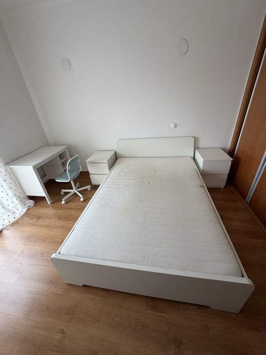 Vende-se conjunto completo de quarto IKEA